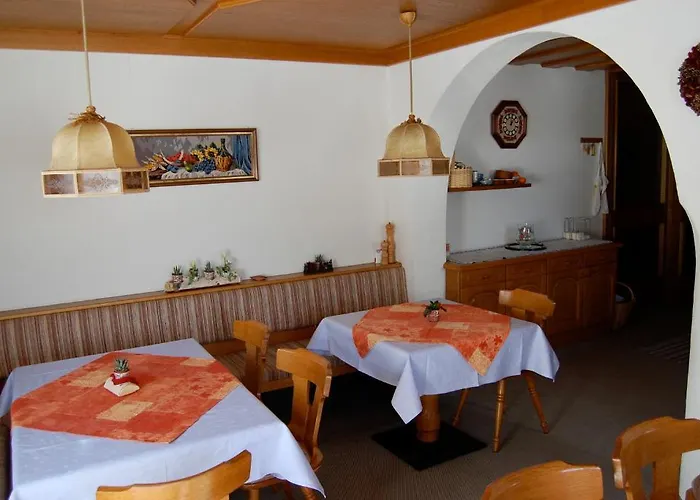 فندق مبيت وإفطار Haus Oberland سانكت أنتون ام ارلبرغ