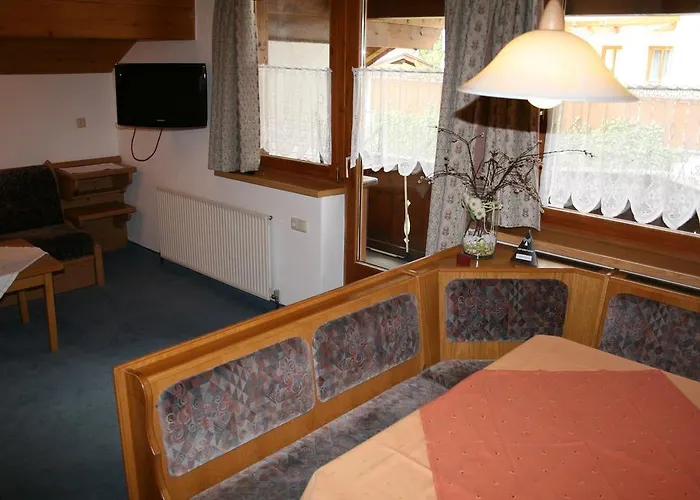 Haus Oberland فندق مبيت وإفطار سانكت أنتون ام ارلبرغ