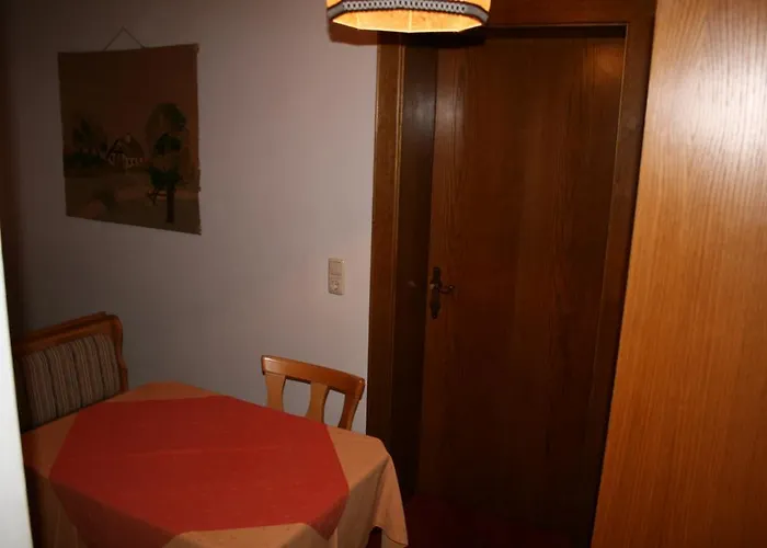 Haus Oberland فندق مبيت وإفطار